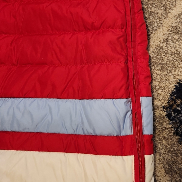 Bogner Red Quilted Puffer skirt with side Zipper - Picture 4 of 16